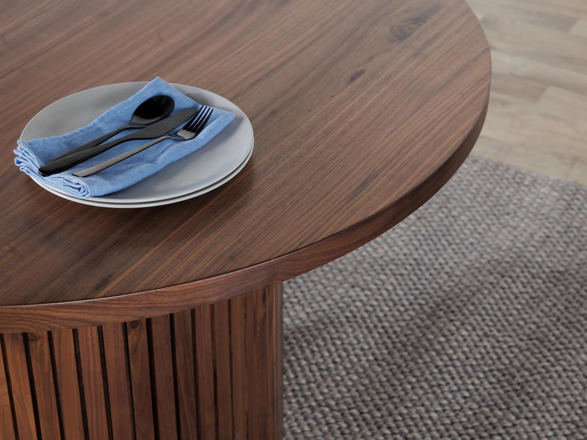Round Dining Set - The Family - Image 64