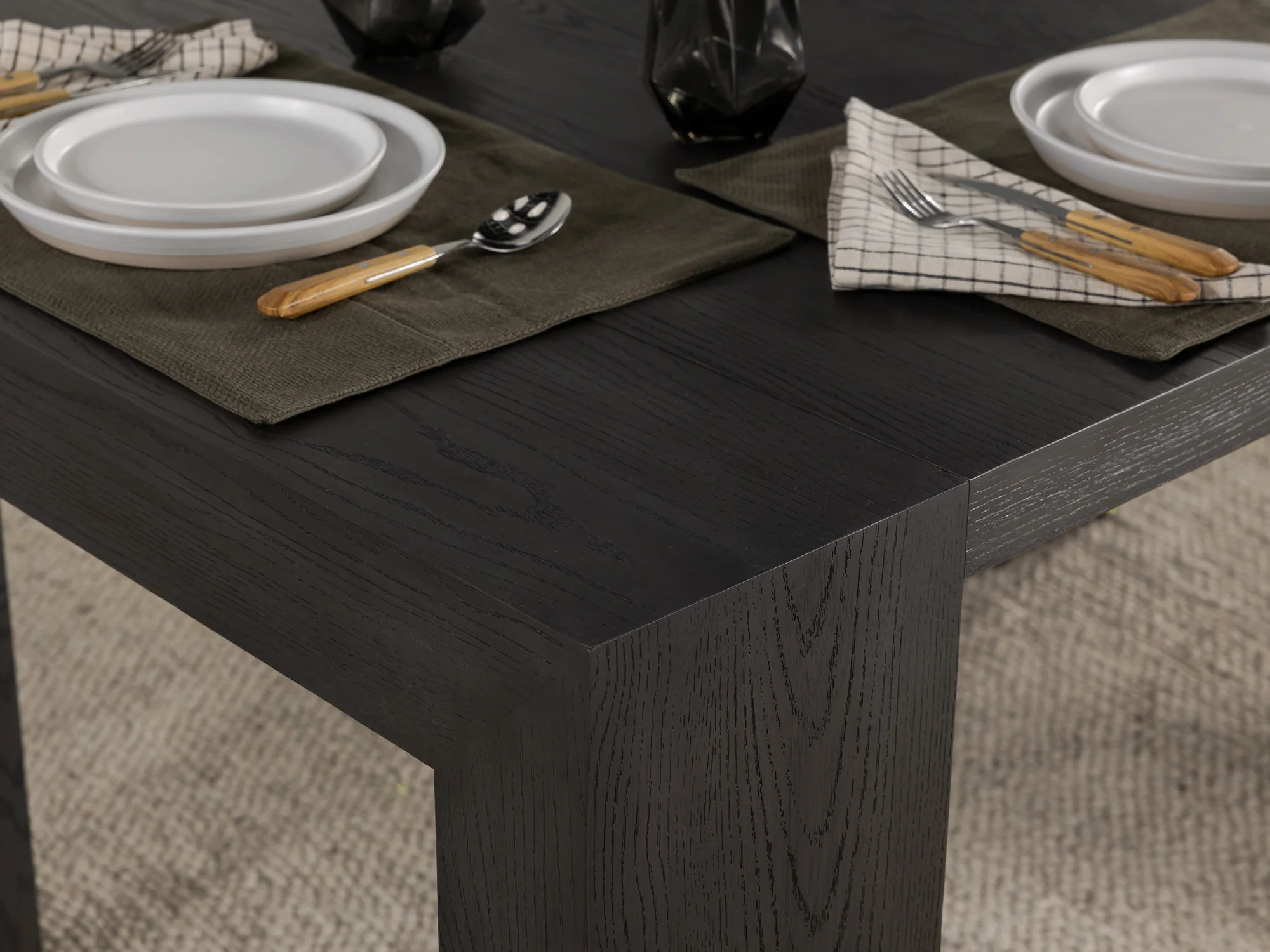 Dining Set - The Family - Image 90